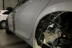 Эффективная шумоизоляция Toyota Camry V50: оптимальное решение для вашего автомобиля