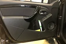 Renault Duster на улучшение аудиосистемы