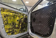 Jac gs6: Замена динамиков, Шумоизоляция дверей