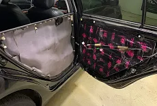 Шумоизоляция и улучшение акустики дверей Toyota Camry: эффективное решение для качественного звука